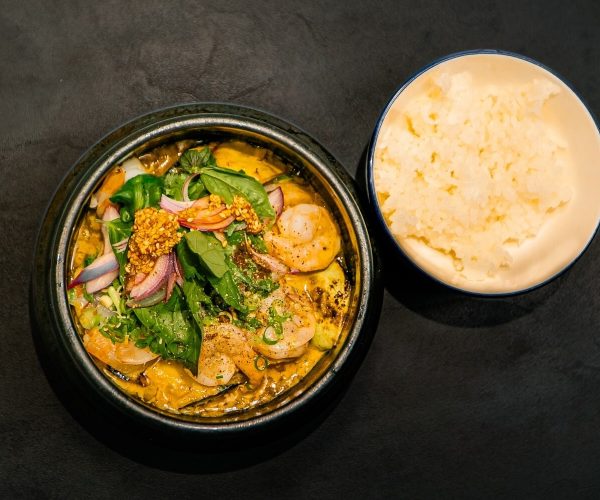 Curry, garnéla, spárga, vajtök, portobello, sushi rizs