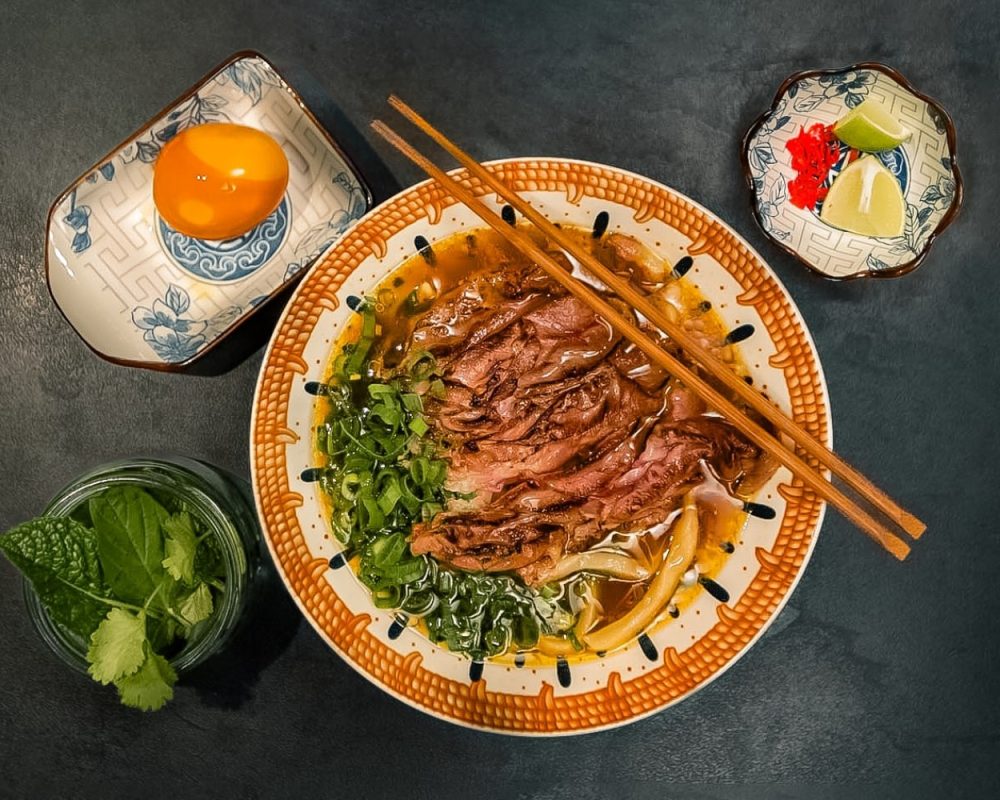 Vietnámi gulyás - Savanyított tojás + tarja sashimi